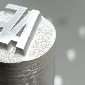 Lasergravering af stempel til metal